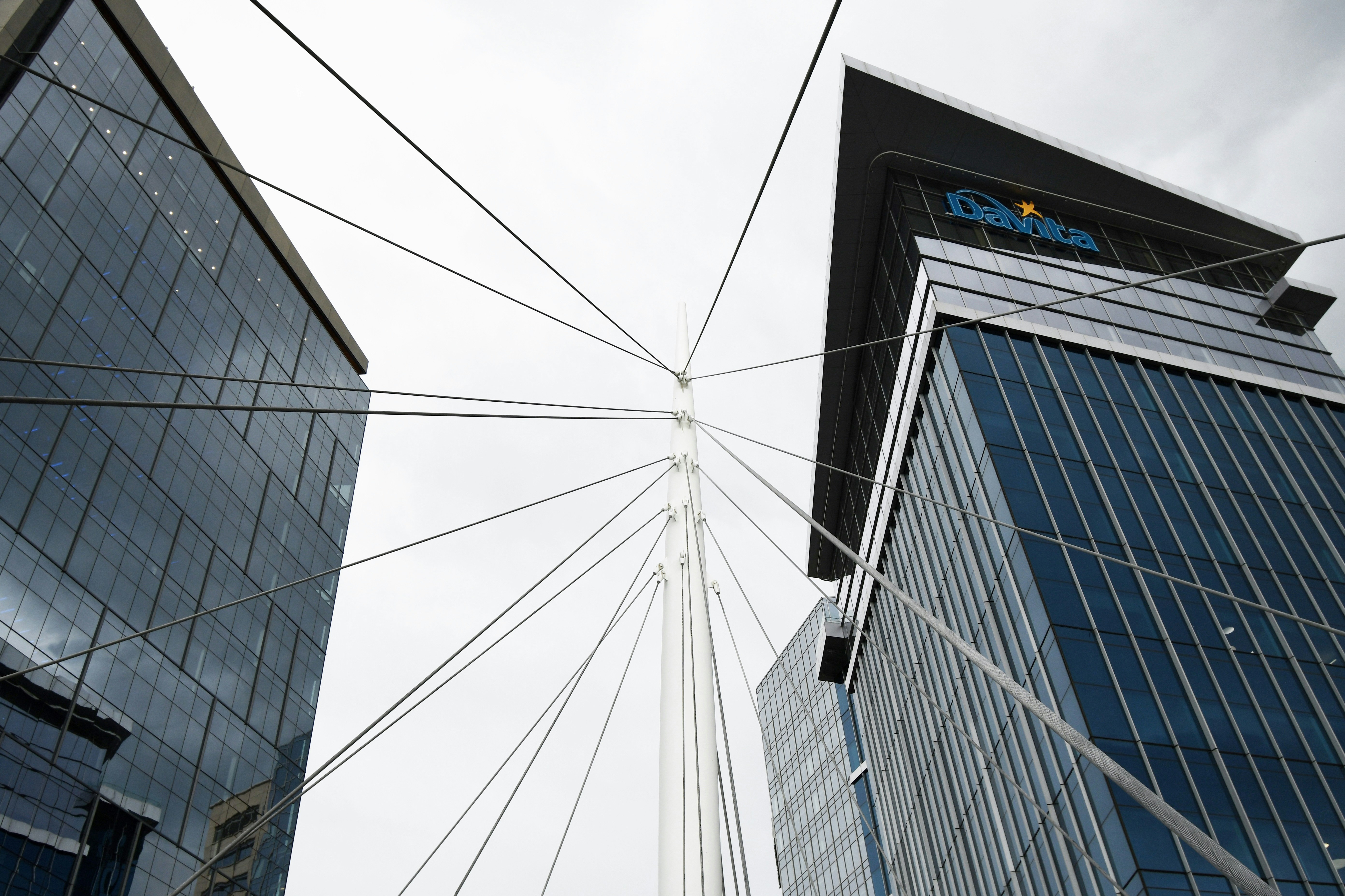 Taylor Wessing and Stephenson Harwood still planning merger
